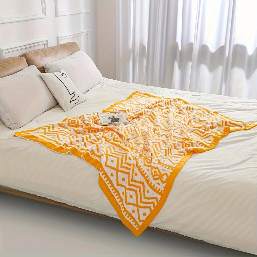 1pc Luxury Ultra-Soft Throw Blanket with Contemporary Geometric Jacquard Weave - Heavyweight 400-450gsm Bedspread Suitable for Sofa, Bed, Camping & Travel - All-Season Bed Cover in Golden (30s Thread Count)