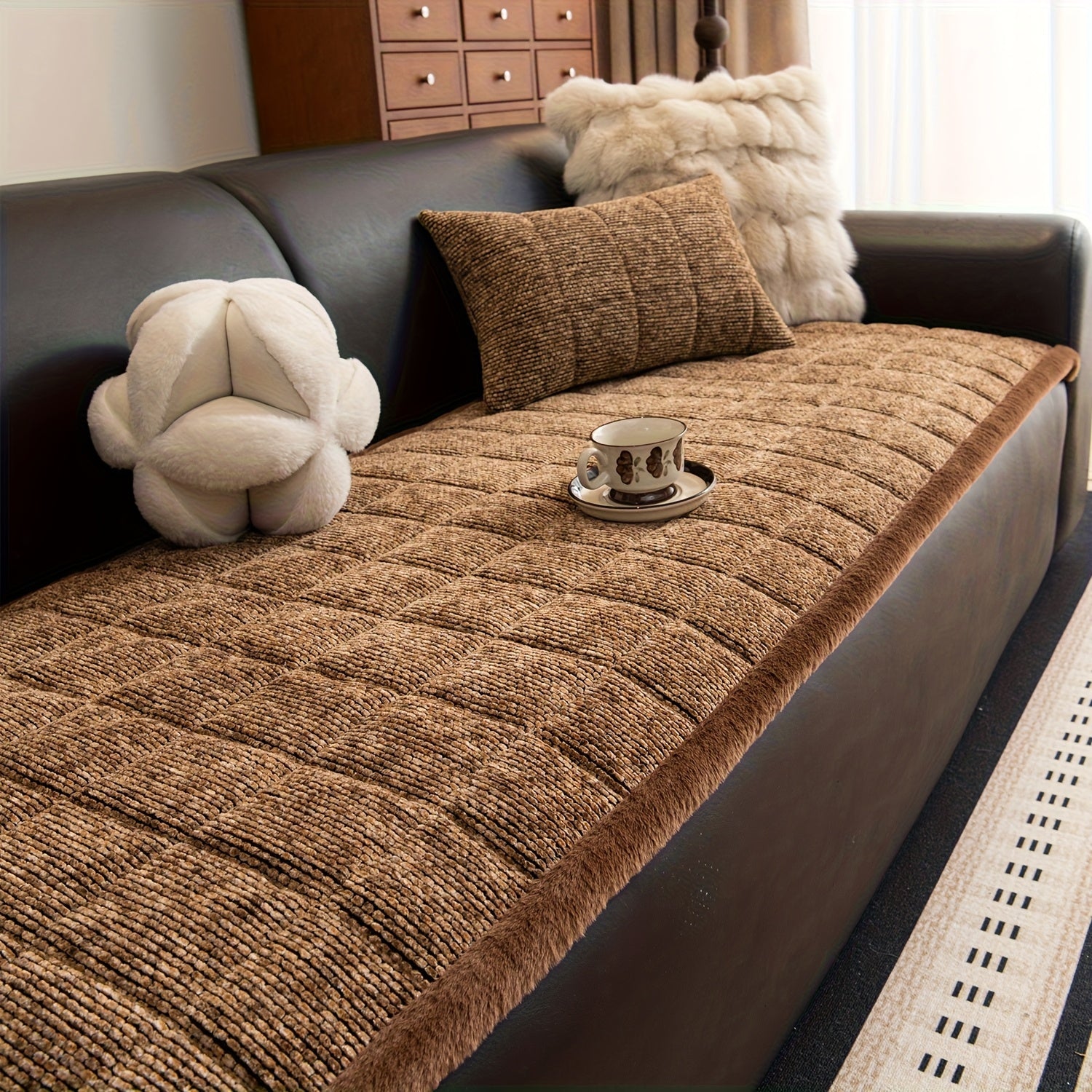 1pc Retro Plaid Thick Chenille Sofa Cushion, Multi-color Optional, Non-slip, Wear-resistant, Skin-friendly And Breathable, to Create A Retro High-end Comfortable Corner for The Living Room