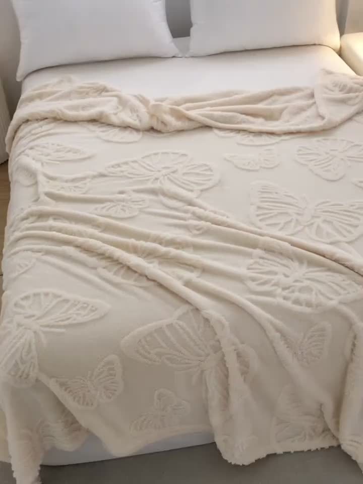 1pc 3D Butterfly Tufted Blanket, Spring And Summer Flannel Fleece Blanket, Bed, Lunch Nap, Couch, Air Conditioning & Office Blanket | Perfect Gift for Women, Men | Available All Seasons | Machine Washable