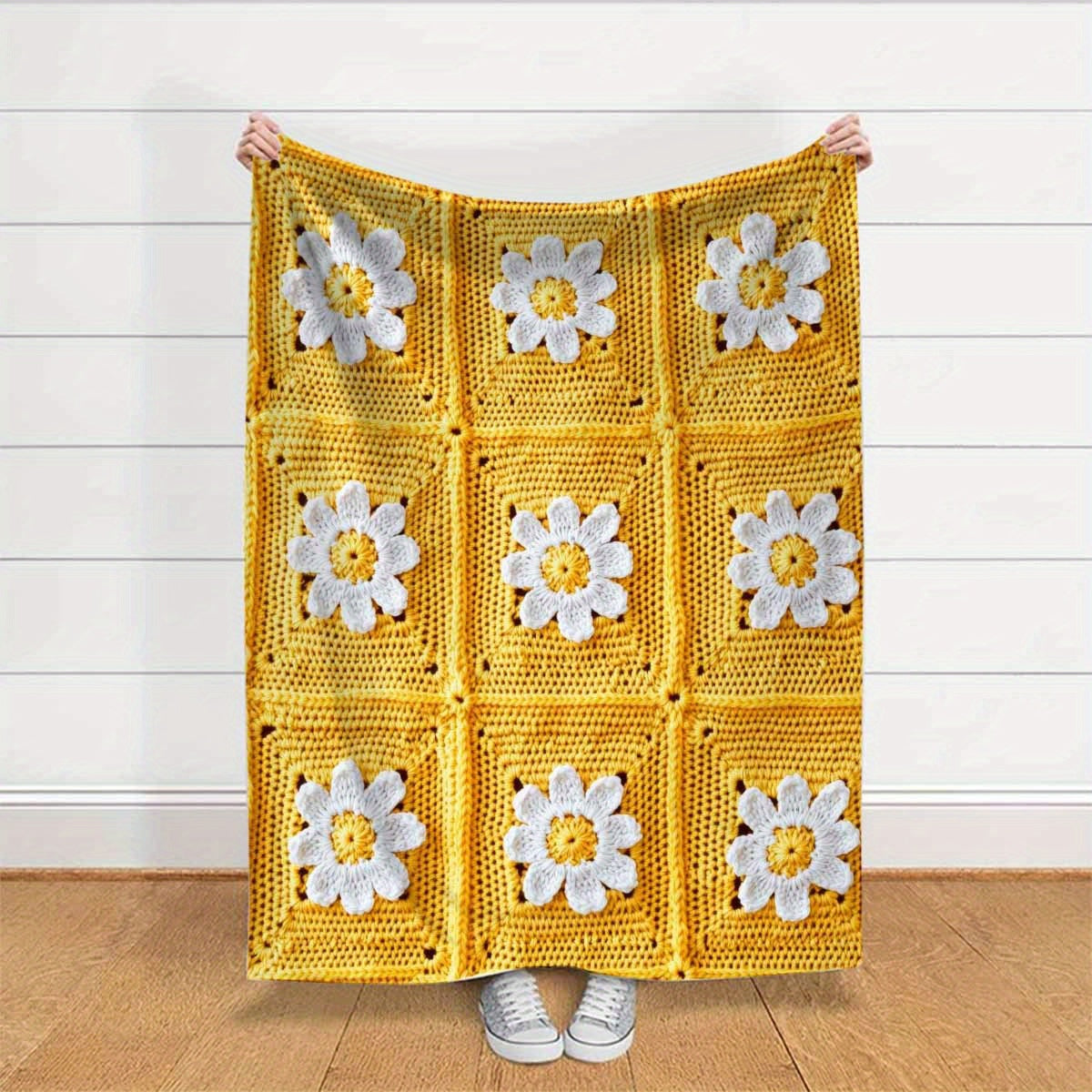 1pc a Flannel Throw Blanket Featuring a Design of Yellow And White Crochet Daisies, Expressing Grandma'S Love to The Moon And Back. This Soft And Cozy Blanket Is Suitable for All Seasons And Can Be Used on a Sofa, Bed